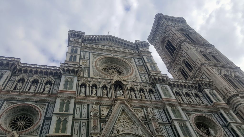 Fassade der Kathedrale Santa Maria del Fiore in Florenz.
