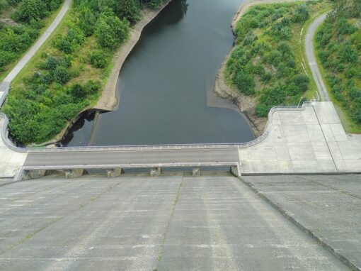 Blick von der Talsperre auf die Bode.
